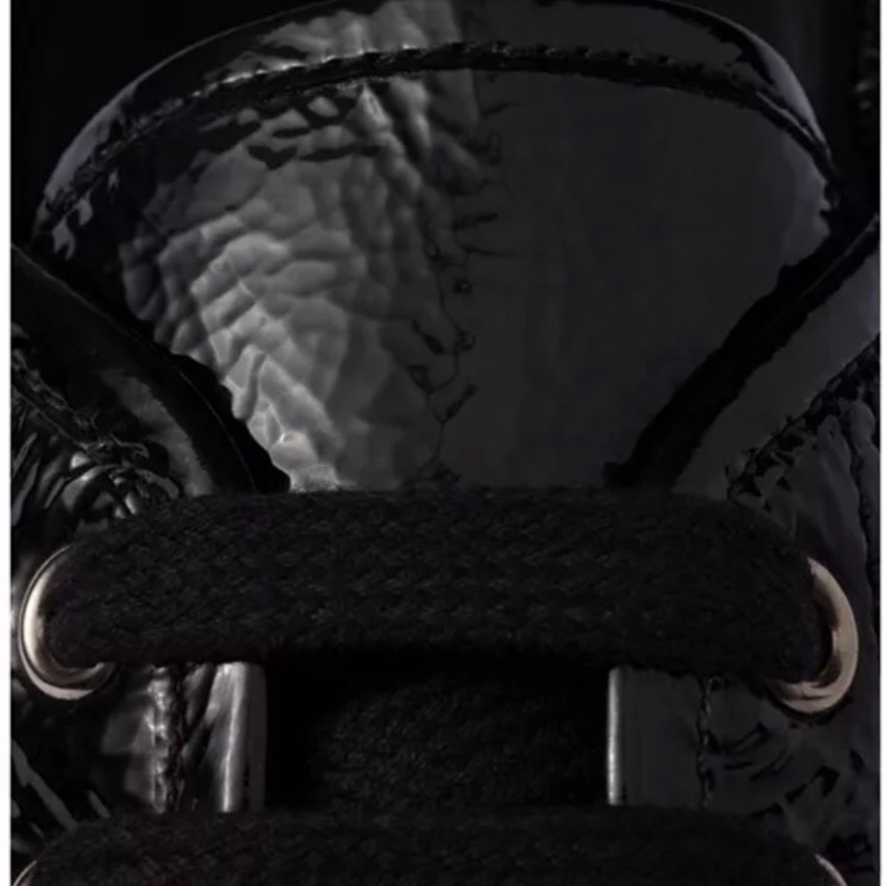 NIB $1070 Prada Naplak Nero/Black Patent Leather Sneakers in size 35 EU / 5 US! - Picture 6 of 6